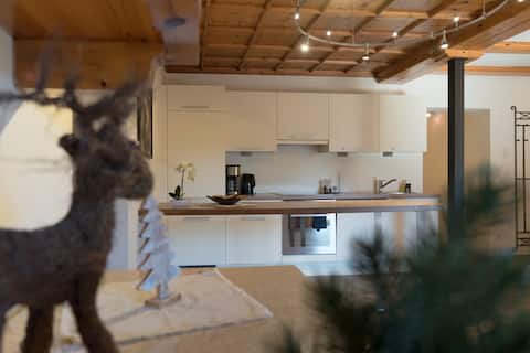 Top Airbnb: Large Familiy Apartment with Terrace in Seefeld In Tirol