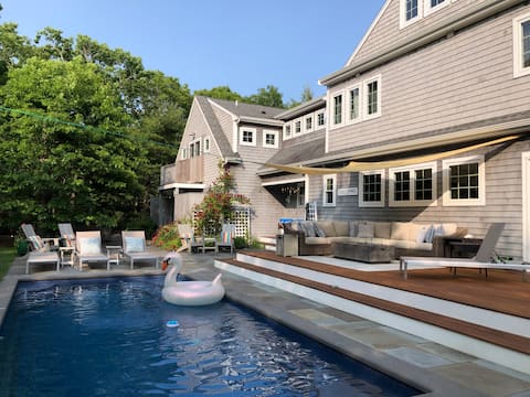 Hidden Vineyard - 5bd, Heated Pool, Spa & Sauna