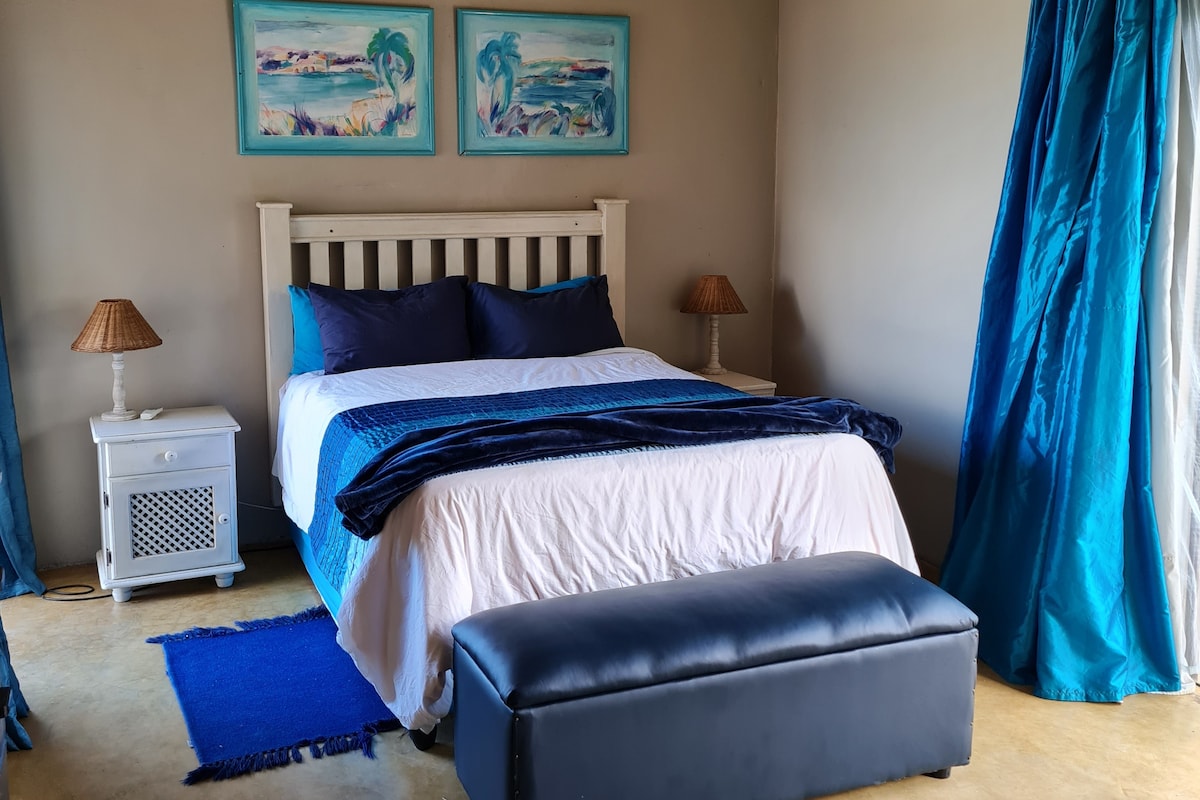 Slaapkamer 3 - gedeeltelijk uitzicht op zee - boven