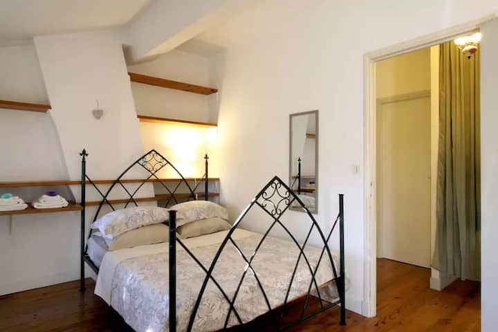 الغرفة الجنوبية