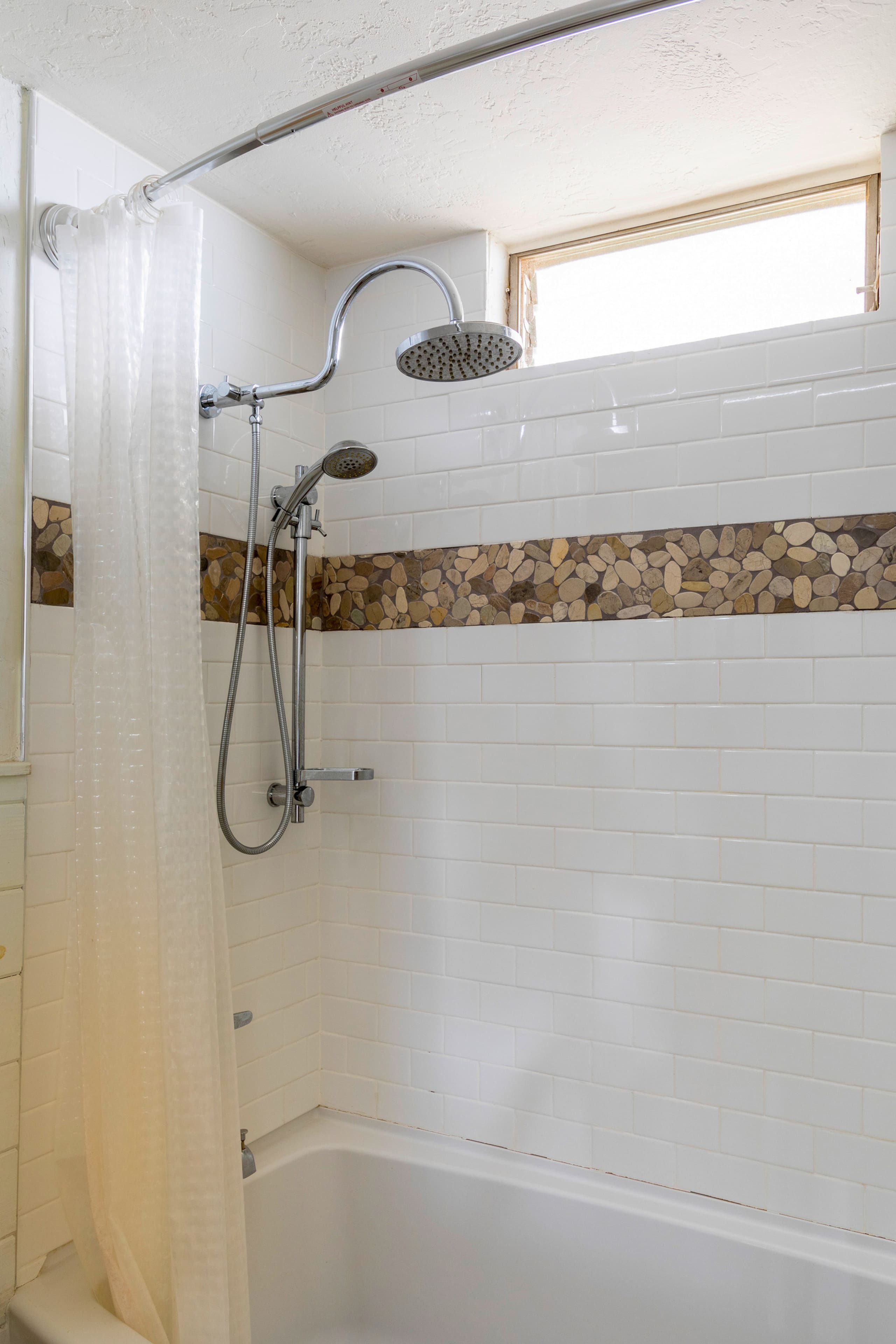 Condo in Kihei · ★4.8 · 1 bedroom · 2 beds · 2 baths - Image 19