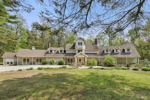 Country Castle-Complete privacy-minutes from town