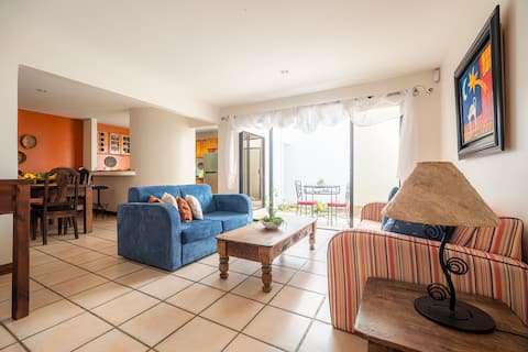 HOUSE IN SAN JOSE,  EASY ACCESS TO TOURIST AREAS