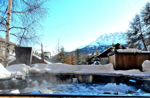 Ski-in/Ski-out Chalet, Quiet Location, and Jacuzzi