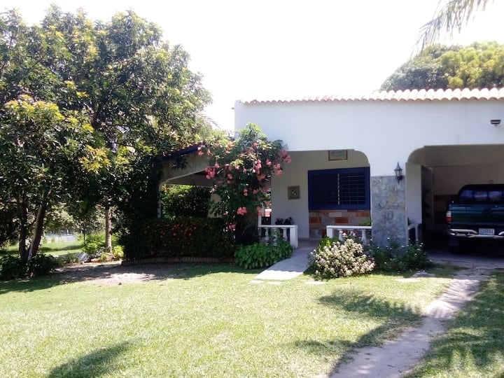 Mi Ranchito,Casa de Playa, Costa EsmeraldaPanamá Casas en renta en