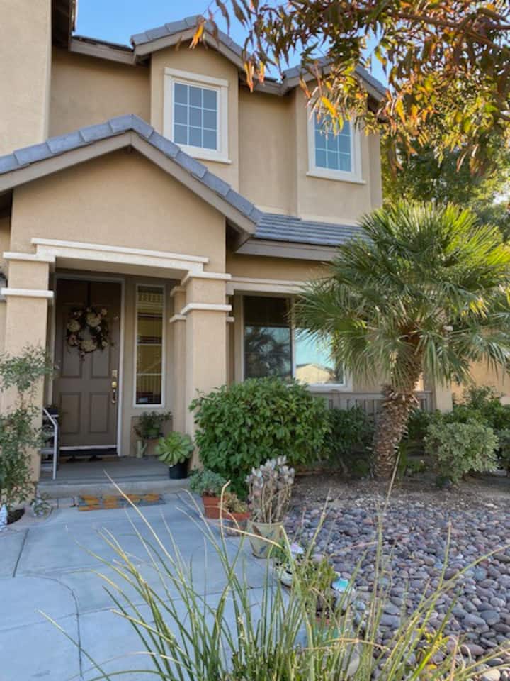 Antelope Valley Vacation Rentals & Homes Lancaster, CA Airbnb