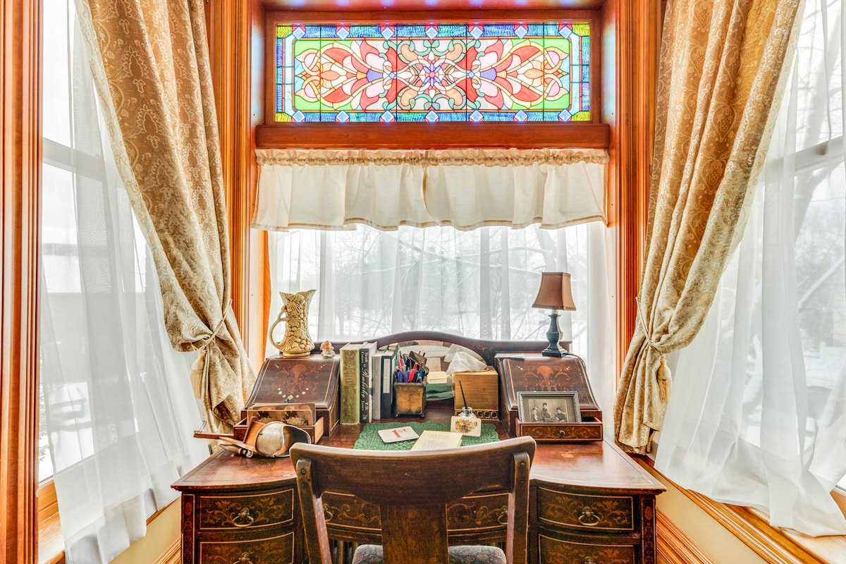 Lovely Suite