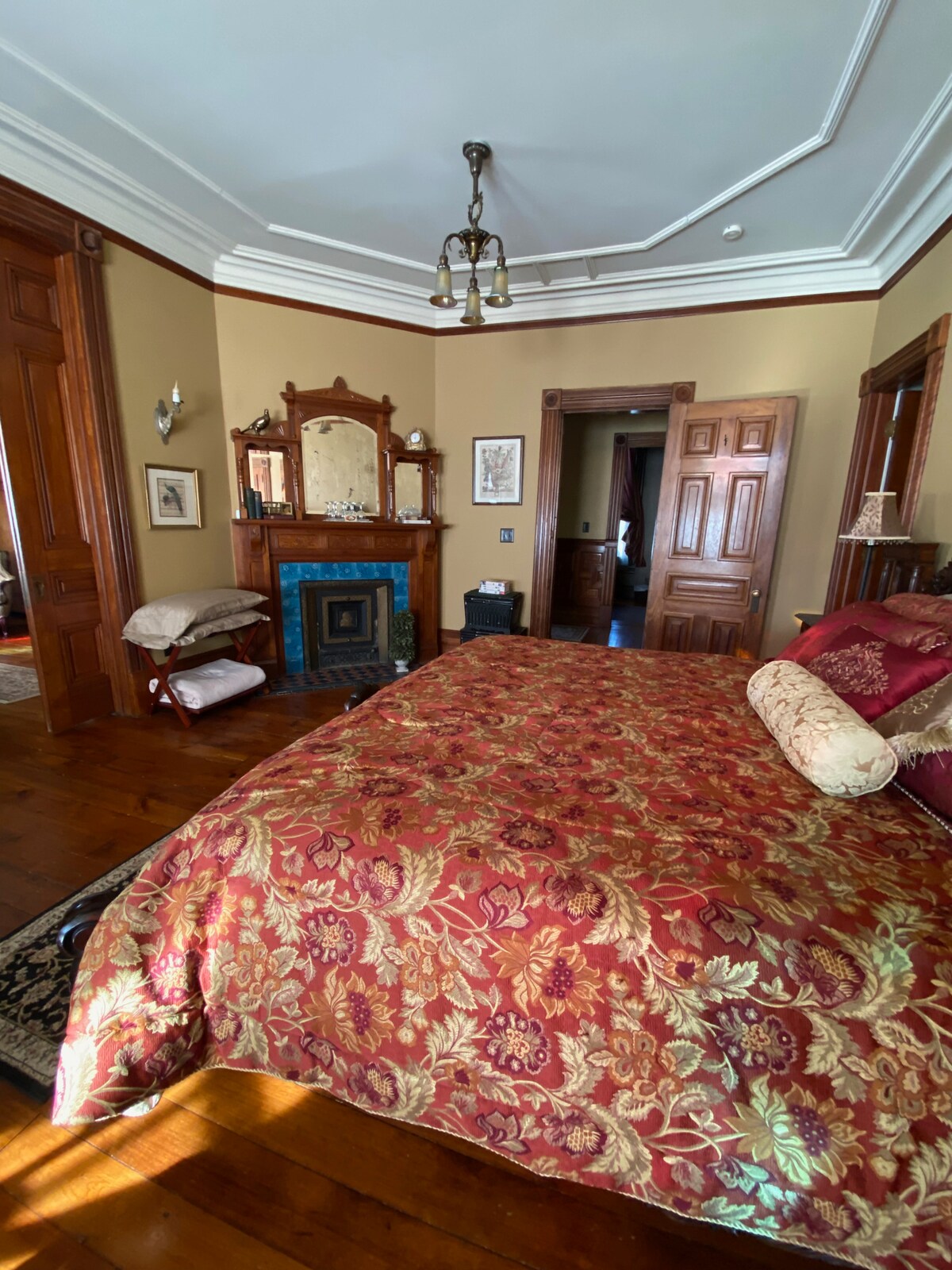 Lovely Suite