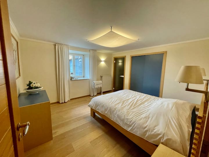 Sleeping room with en-suite bathroom