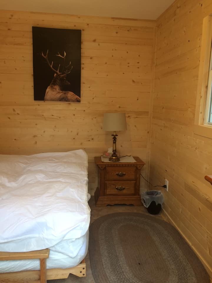 Cama doble en Bunkie para dos.