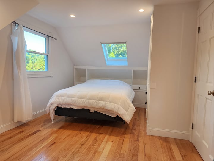 جناح في الطابق الثاني