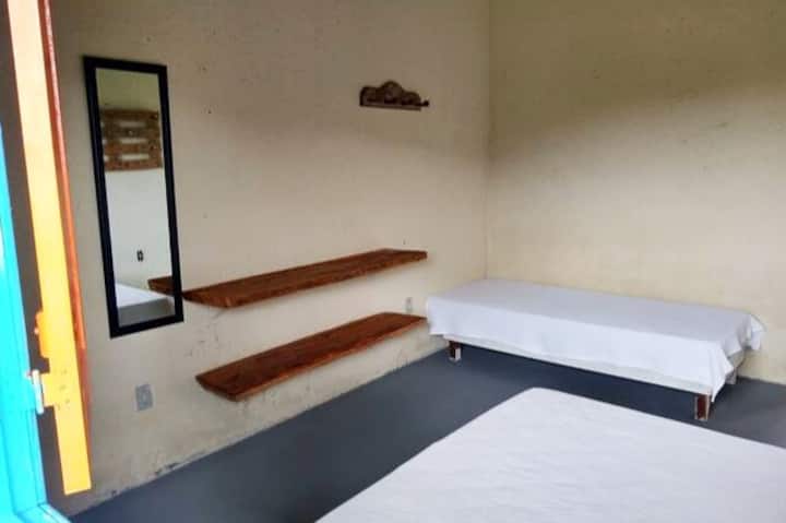 ห้องสวีท 4: เตียงคู่และเตียงเดี่ยว