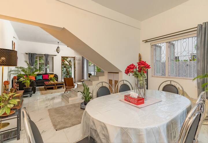 Dining area image 1