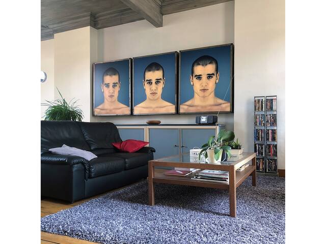 Apartment – 4 Guests – City Center Antwerp gallery image 2