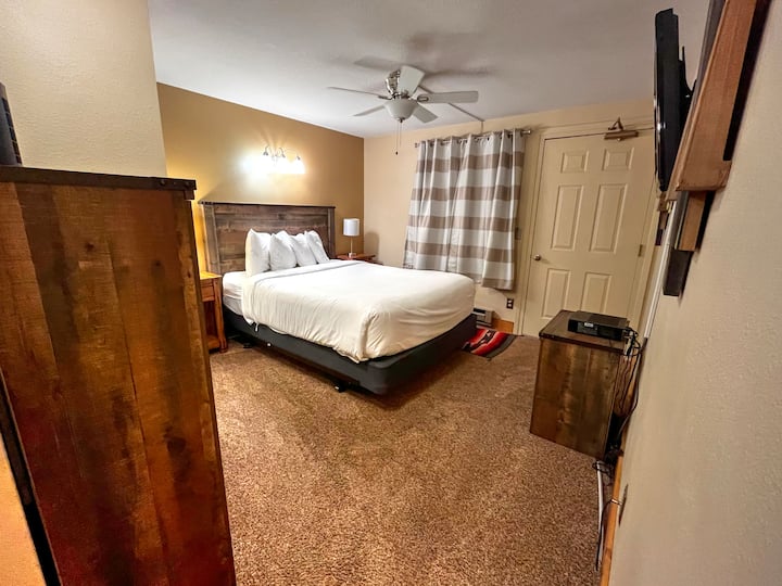 Three Seasons #242, Crested Butte Vacation Rental