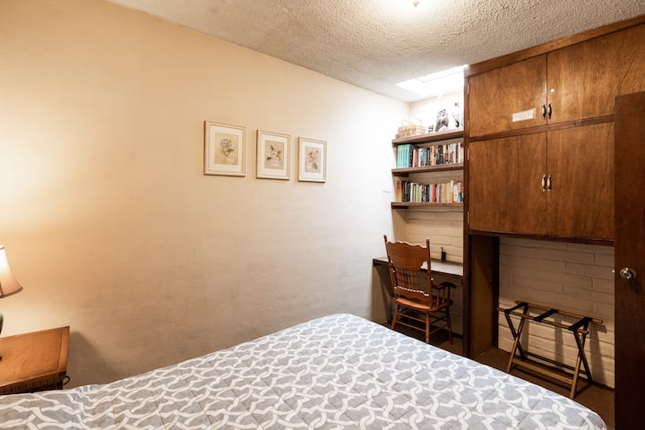 spálňa 2 a pracovný priestor s Wi-Fi