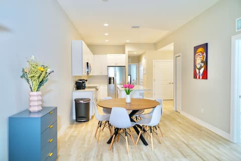 SWFL: Lake McGregor House - Entire Home! 3B/2B