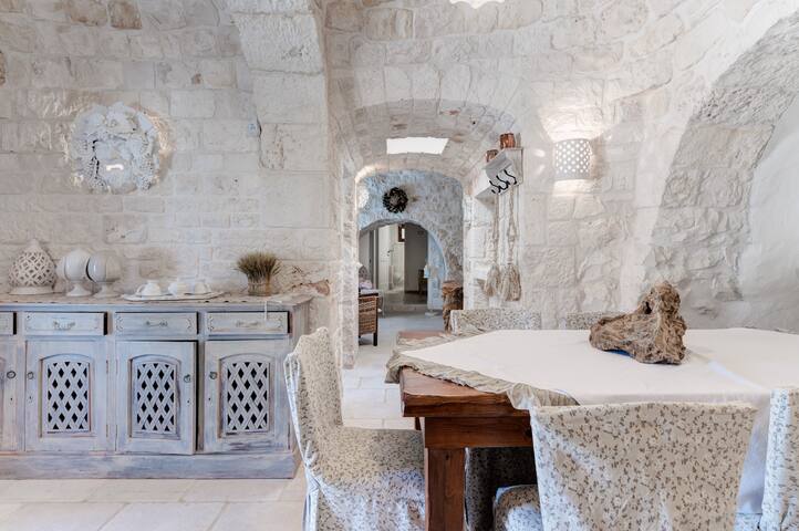 Luxury Borgo del Trullo Magno gallery image 5