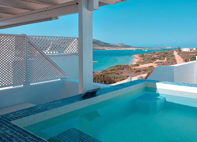 Dolphin Premier Suite with sea view gallery image 3