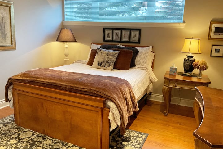 Многу дискретна и добро наместена соба.