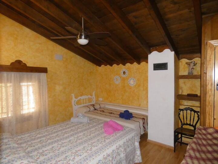 Sehemu ya Master Bedroom Single Bed