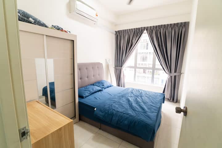 First from the left side of the hallway. Has a view of the main drive way below leading to the lobby.