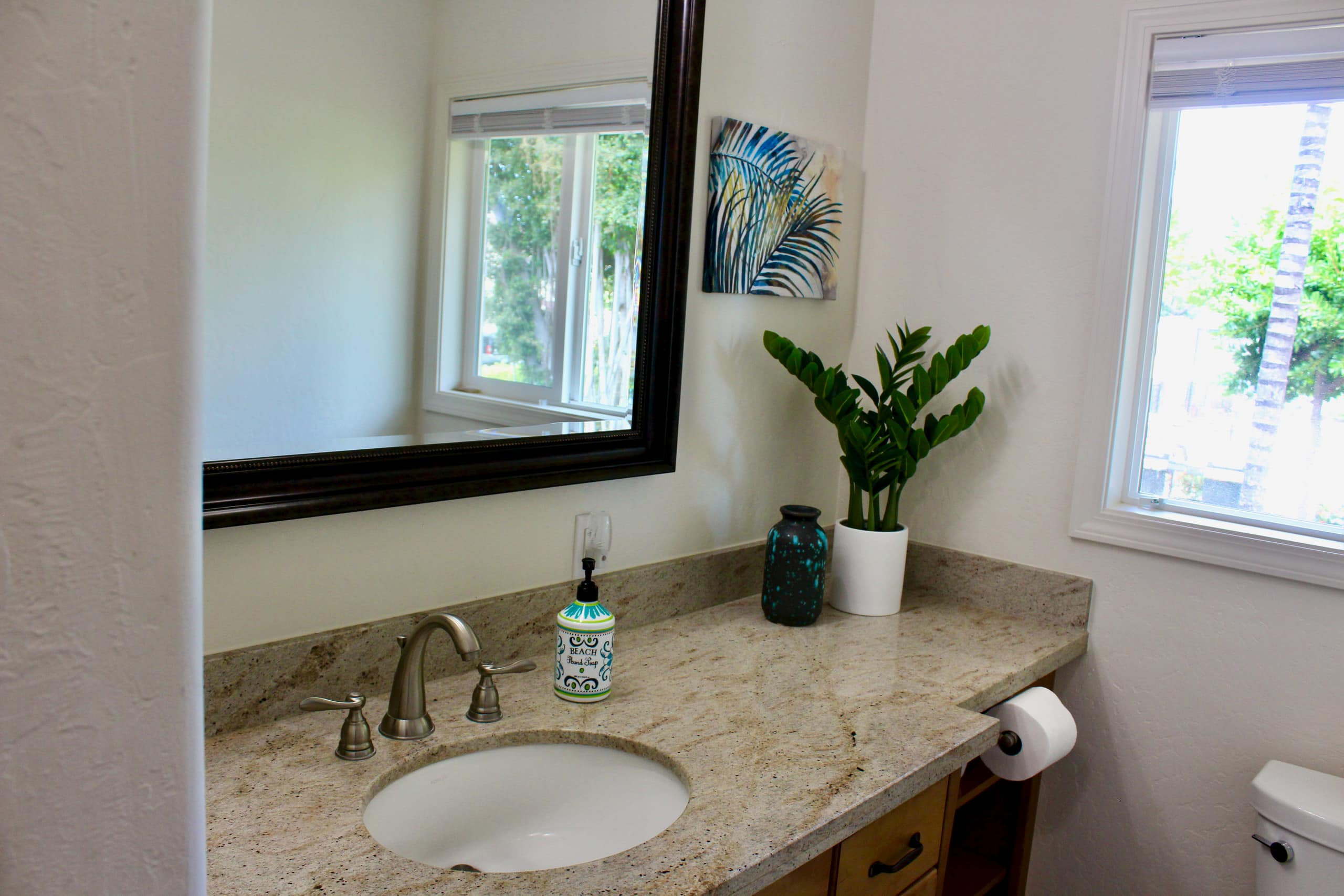 Condo in Kailua-Kona · ★4.96 · 2 bedrooms · 4 beds · 2 private baths - Image 18