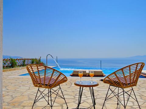 Villa Kalypso, Infinity Pool Villa