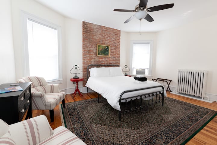 圣玛丽客房，标准双人床……