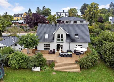 Great family house in Vedbaek