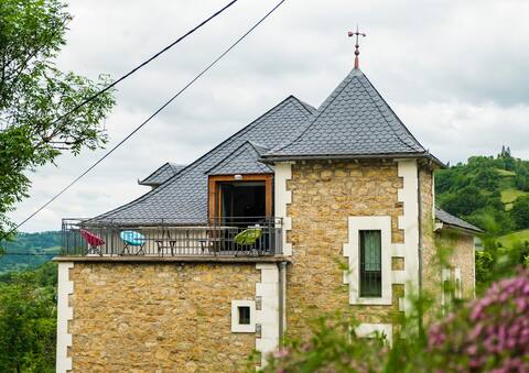 Large gîte Aubrac Vallée du Lot
