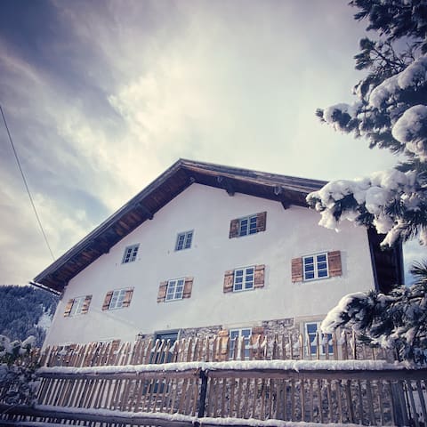Holiday home Berwang Neunzehn-Tiroler Zugspitzarena