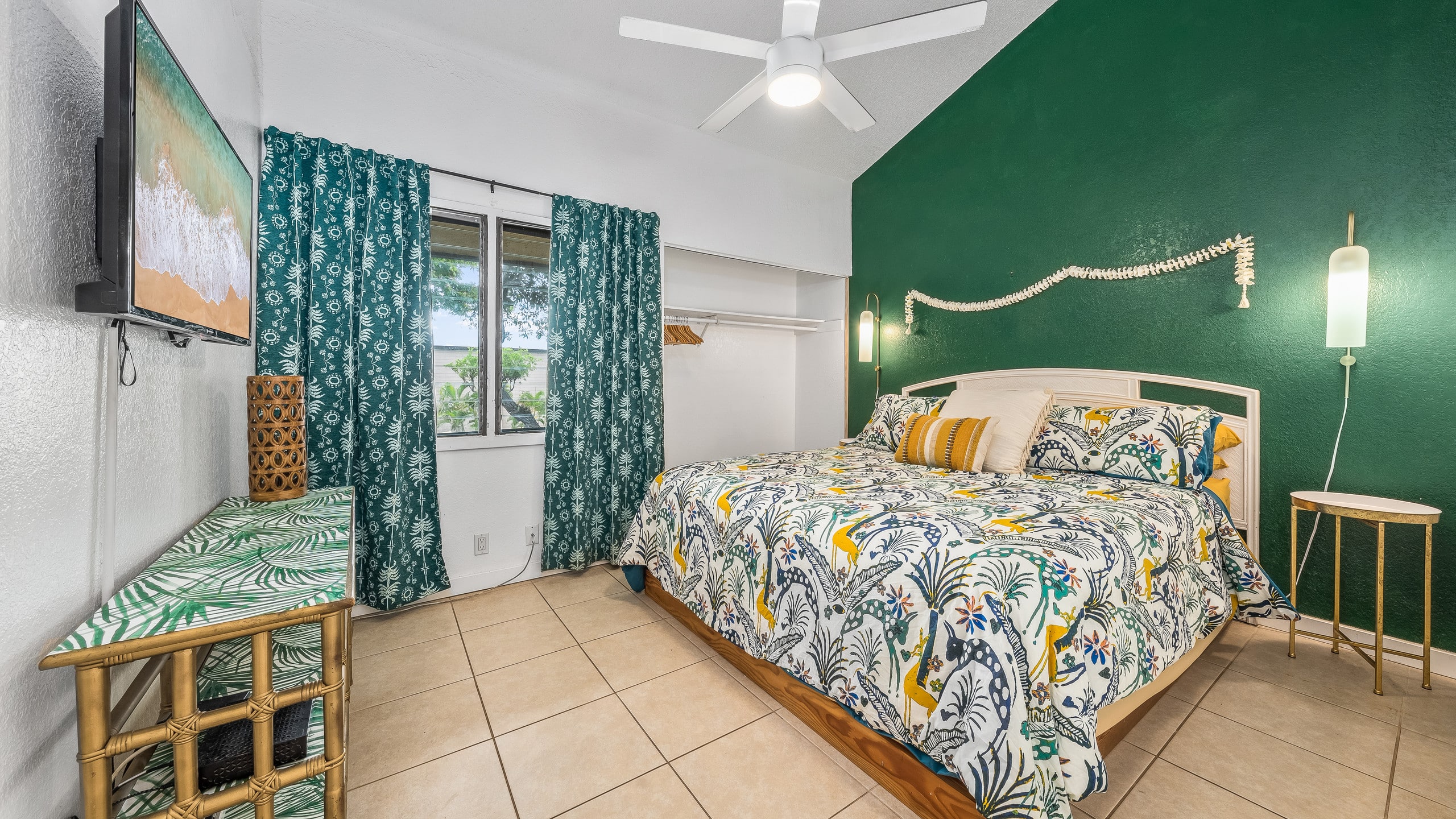 Condo in Kihei · ★4.78 · 2 bedrooms · 3 beds · 1 bath - Image 25