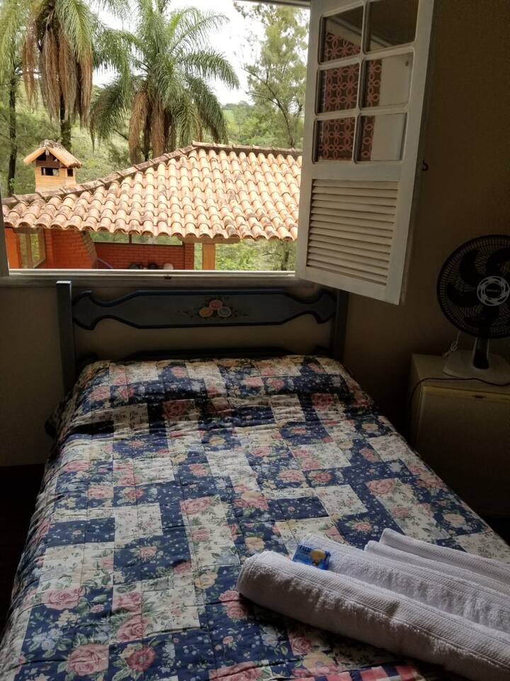 Dhomë gjumi 4