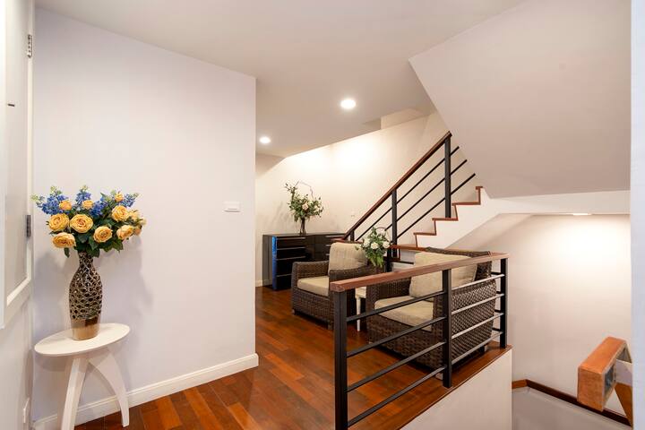 Breezy Haus In Asoke (Pool, walk to BTS/MRT) #V gallery image 4