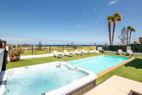 Luxury Family Villa - Spa, Heated Pool, Playground
