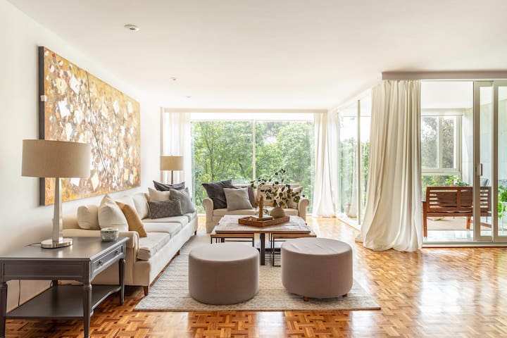 Beautiful & Best Location Condo.