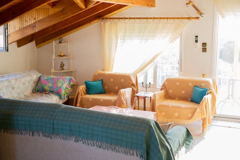 Popular Airbnb listing: Little Paradise in Περιφέρεια Ανατολικής Μακεδονίας και Θράκης
