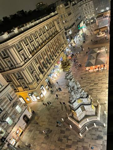 3Br AC next to Rosewood Graben Prestigeapartments gallery image 2