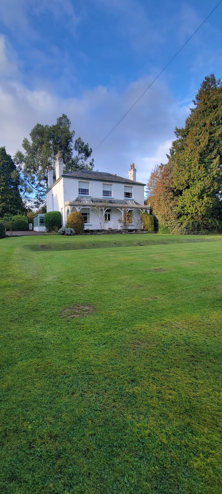 Monmouth Georgian owned by our family since 1923