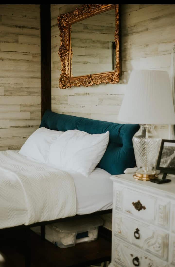 Queen size Bed