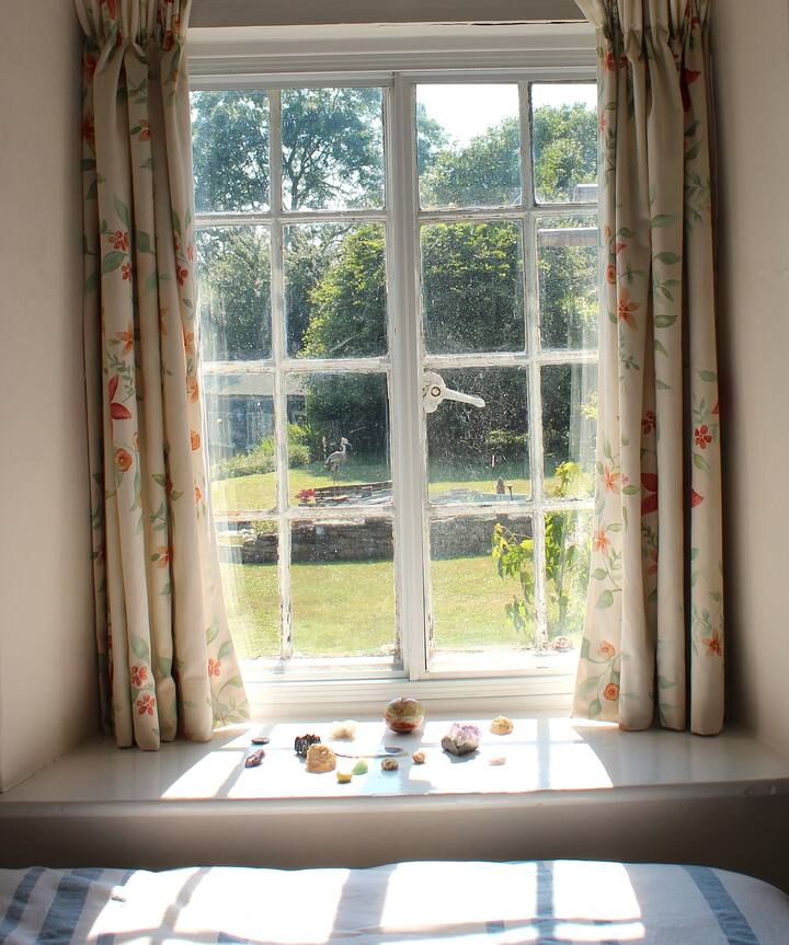 غرفة النوم 2