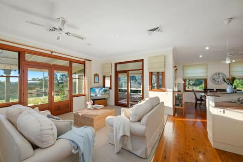 Successful Airbnb property: Callie Rose Lovedale, Hunter Valley in Lovedale