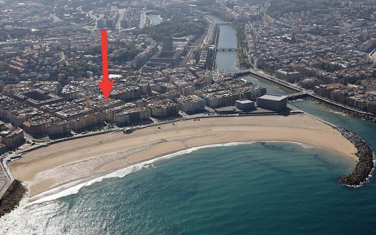 Gran Via Suite: 1 min from Beach gallery image 5