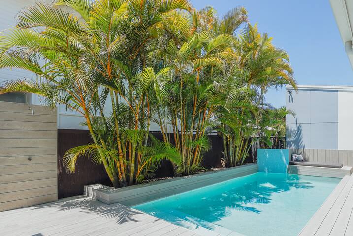 Casa Sol ☼ Beachside Home with Pool & Cinema