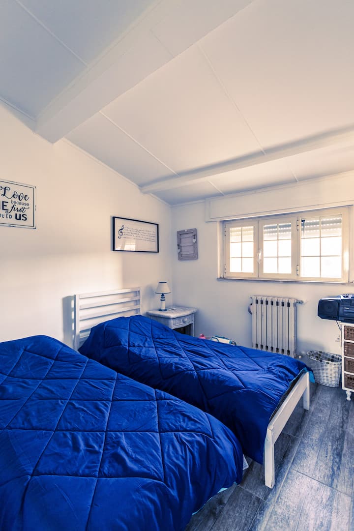 ห้องรอง - 1