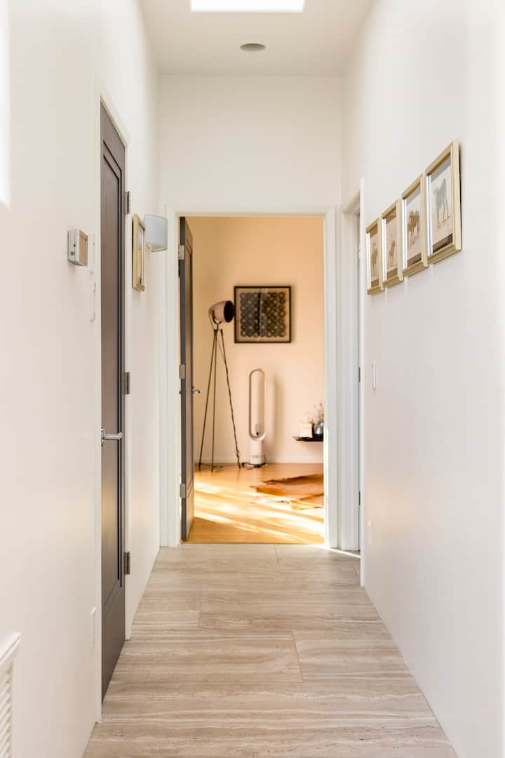 Hall way to the 2nd bedroom. :)