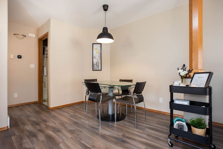 South Osborne Station East-A family-friendly haven gallery image 5