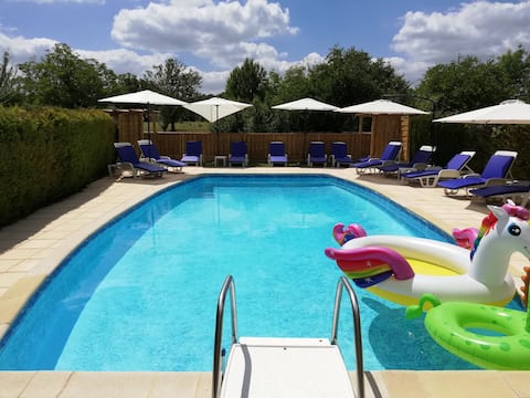 4 Courtyard Cottages.  9 Bedrooms. Sleeps up to 20