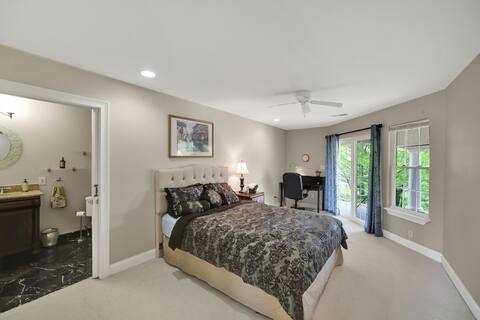 King Bed, Private Bathroom/Balcony